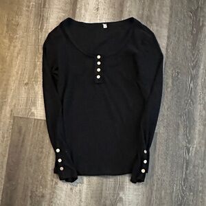 Chic Black Buttoned Long Sleeve Top